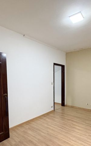Casa à venda com 180m², 4 quartos e 1 vaga Casa à venda com 180m², 4 quartos e 1 vagaSuíte 1