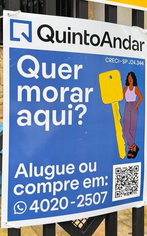 Casa à venda com 180m², 4 quartos e 1 vaga Casa à venda com 180m², 4 quartos e 1 vagaPlaca
