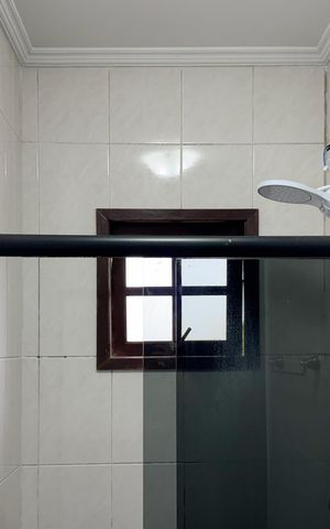 Casa à venda com 180m², 4 quartos e 1 vaga Casa à venda com 180m², 4 quartos e 1 vagaBanheiro - Suíte 2