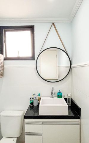 Apartamento à venda com 48m², 2 quartos e 1 vaga Apartamento à venda com 48m², 2 quartos e 1 vagaBanheiro