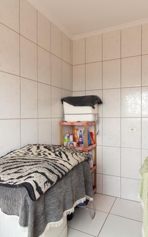 Casa à venda com 250m², 3 quartos e 6 vagas Casa à venda com 250m², 3 quartos e 6 vagasÁrea de Serviço