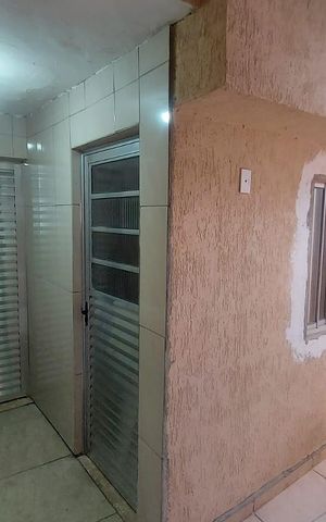 Casa à venda com 90m², 3 quartos e 2 vagas Casa à venda com 90m², 3 quartos e 2 vagasÁrea de serviço