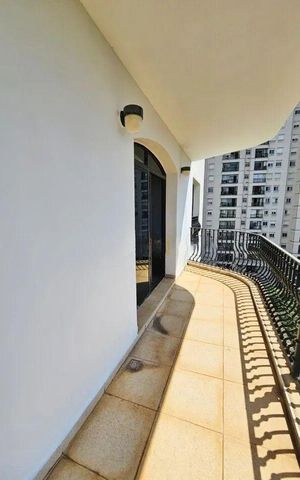 Apartamento à venda com 283m², 4 quartos e 5 vagasVaranda