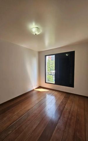 Apartamento à venda com 283m², 4 quartos e 5 vagasQuarto 2