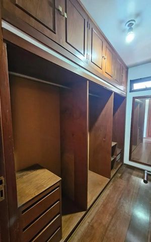 Apartamento à venda com 283m², 4 quartos e 5 vagasQuarto 2