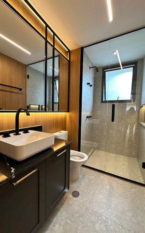 Apartamento à venda com 230m², 4 quartos e 3 vagas Apartamento à venda com 230m², 4 quartos e 3 vagasBanheiro