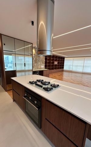 Apartamento à venda com 230m², 4 quartos e 3 vagas Apartamento à venda com 230m², 4 quartos e 3 vagasEspaço gourmet