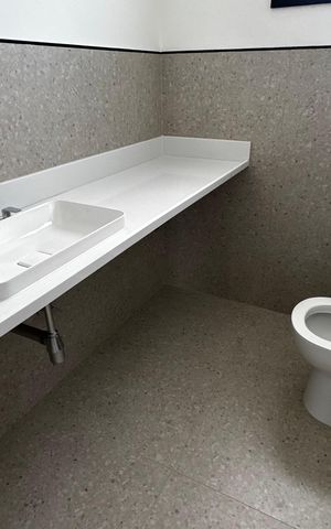 Casa de condomínio à venda com 493m², 4 quartos e 2 vagas Casa de condomínio à venda com 493m², 4 quartos e 2 vagasLavabo 2
