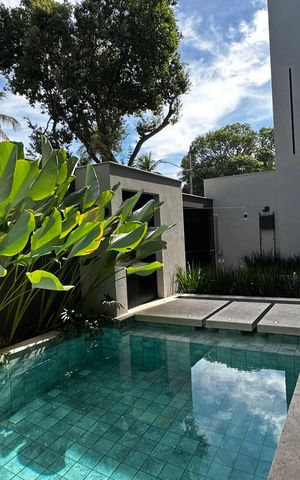 Casa de condomínio à venda com 493m², 4 quartos e 2 vagas Casa de condomínio à venda com 493m², 4 quartos e 2 vagasPiscina