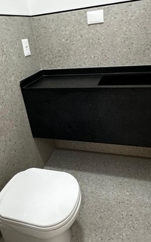 Casa de condomínio à venda com 493m², 4 quartos e 2 vagas Casa de condomínio à venda com 493m², 4 quartos e 2 vagasLavabo