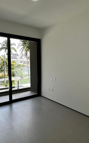 Casa de condomínio à venda com 493m², 4 quartos e 2 vagas Casa de condomínio à venda com 493m², 4 quartos e 2 vagasQuarto 1