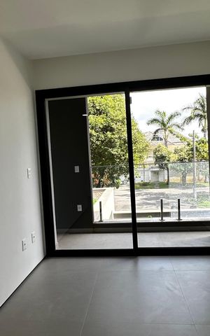 Casa de condomínio à venda com 493m², 4 quartos e 2 vagas Casa de condomínio à venda com 493m², 4 quartos e 2 vagasQuarto 1