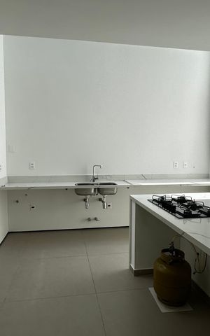 Casa de condomínio à venda com 493m², 4 quartos e 2 vagas Casa de condomínio à venda com 493m², 4 quartos e 2 vagasCozinha