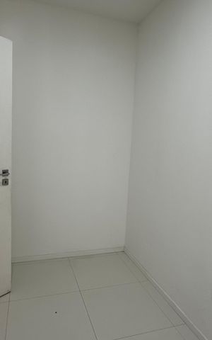 Casa de condomínio à venda com 493m², 4 quartos e 2 vagas Casa de condomínio à venda com 493m², 4 quartos e 2 vagasQuarto de Serviço
