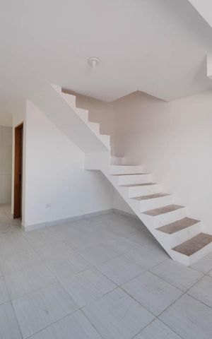 Casa de condomínio à venda com 60m², 2 quartos e 1 vagaSala