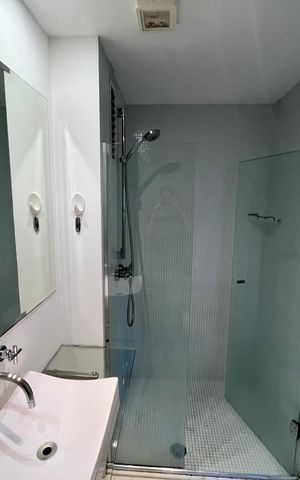 Apartamento à venda com 70m², 1 quarto e 1 vaga Apartamento à venda com 70m², 1 quarto e 1 vagaBanheiro