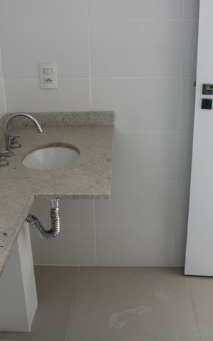 Apartamento à venda com 105m², 3 quartos e 2 vagasBanheiro da Suíte 2