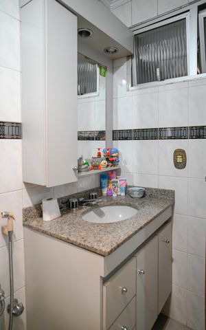 Casa à venda com 210m², 3 quartos e 2 vagas Casa à venda com 210m², 3 quartos e 2 vagasBanheiro Quarto 2 - Suite