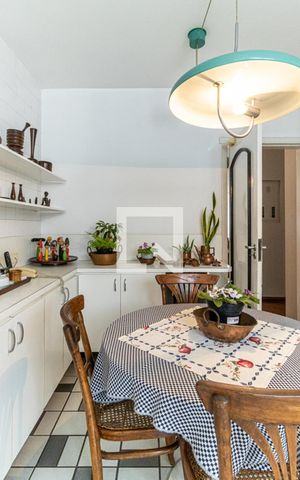 Apartamento à venda com 182m², 3 quartos e 2 vagas Apartamento à venda com 182m², 3 quartos e 2 vagasCozinha