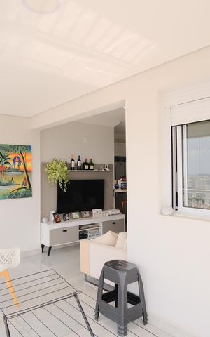Apartamento à venda com 78m², 3 quartos e 2 vagasVaranda