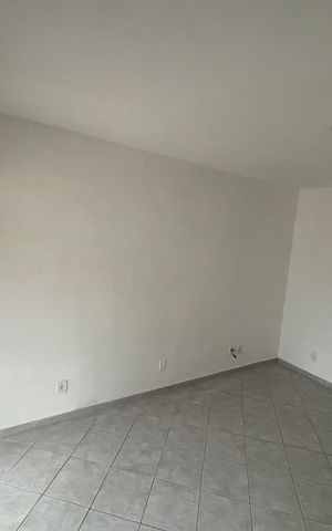 Casa de condomínio para alugar com 90m², 2 quartos e 1 vaga