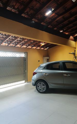 Casa à venda com 220m², 4 quartos e 3 vagas Casa à venda com 220m², 4 quartos e 3 vagasGaragem