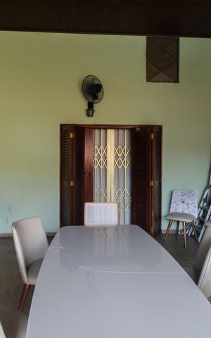 Casa à venda com 220m², 4 quartos e 3 vagas Casa à venda com 220m², 4 quartos e 3 vagasVaranda Suíte 1