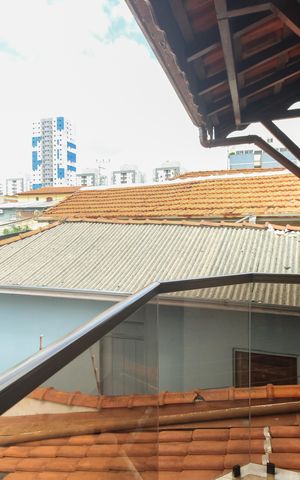 Casa à venda com 220m², 4 quartos e 3 vagas Casa à venda com 220m², 4 quartos e 3 vagasSuíte 2