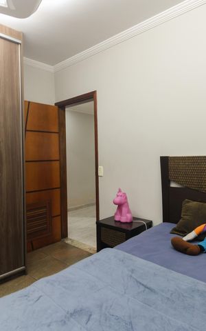 Casa à venda com 220m², 4 quartos e 3 vagas Casa à venda com 220m², 4 quartos e 3 vagasQuarto 1