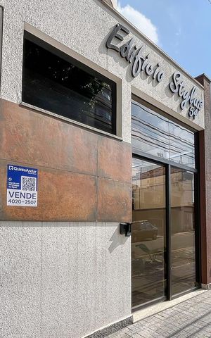 Apartamento à venda com 242m², 4 quartos e 2 vagasFachada + plaquinha