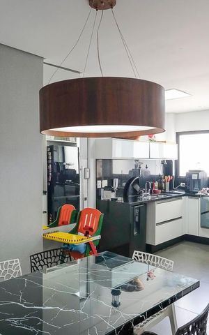 Apartamento à venda com 242m², 4 quartos e 2 vagasCozinha