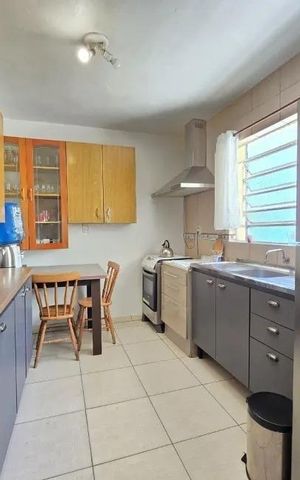 Casa à venda com 133m², 3 quartos e 2 vagas Casa à venda com 133m², 3 quartos e 2 vagasCozinha