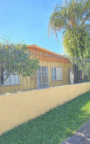 Casa à venda com 133m², 3 quartos e 2 vagas Casa à venda com 133m², 3 quartos e 2 vagasÁrea Externa