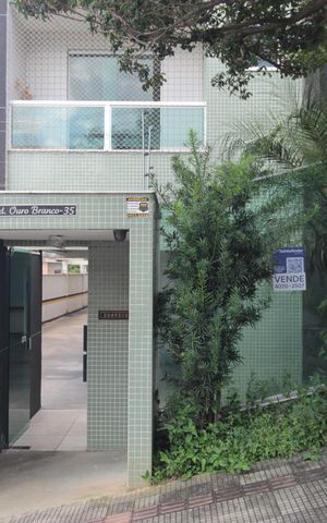Apartamento à venda com 75m², 3 quartos e 1 vagaFachada