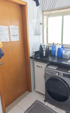 Apartamento à venda com 96m², 3 quartos e 2 vagas Apartamento à venda com 96m², 3 quartos e 2 vagasÁrea de Serviço