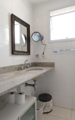 Apartamento para alugar com 280m², 3 quartos e 5 vagasBanheiro da Suíte 1