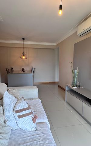 Apartamento à venda com 84m², 3 quartos e 1 vaga Apartamento à venda com 84m², 3 quartos e 1 vagaSala