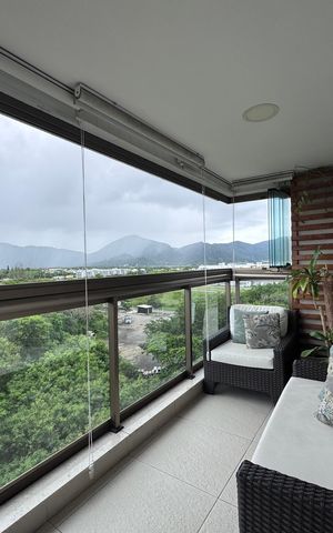 Apartamento à venda com 84m², 3 quartos e 1 vaga Apartamento à venda com 84m², 3 quartos e 1 vagaVaranda