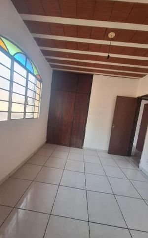 Casa para alugar com 108m², 3 quartos e 2 vagas