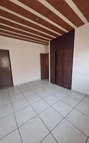 Casa para alugar com 108m², 3 quartos e 2 vagas