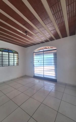 Casa para alugar com 108m², 3 quartos e 2 vagas