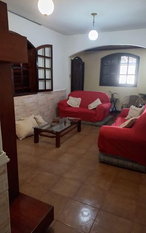 Casa para alugar com 60m², 2 quartos e 2 vagasSala