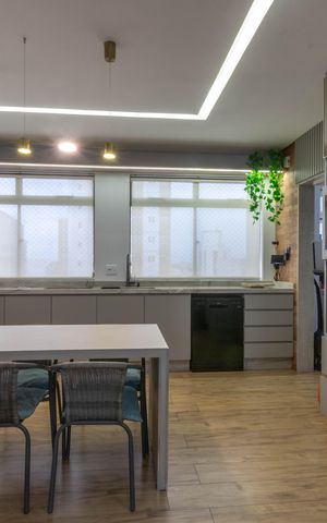 Apartamento à venda com 324m², 5 quartos e 4 vagas Apartamento à venda com 324m², 5 quartos e 4 vagasCozinha