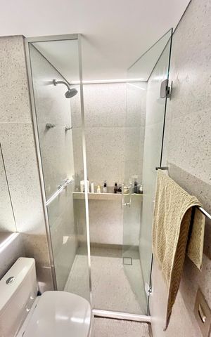 Apartamento à venda com 55m², 2 quartos e 1 vaga Apartamento à venda com 55m², 2 quartos e 1 vagaBanheiro
