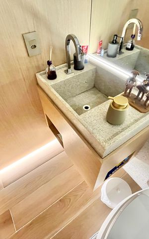 Apartamento à venda com 55m², 2 quartos e 1 vaga Apartamento à venda com 55m², 2 quartos e 1 vagaBanheiro