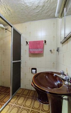Casa para alugar com 150m², 2 quartos e 3 vagas Casa para alugar com 150m², 2 quartos e 3 vagasBanheiro 1