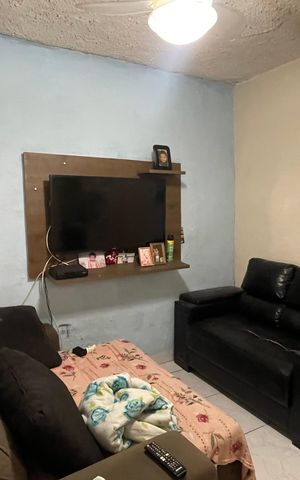 Casa para alugar com 60m², 2 quartos e sem vaga Casa para alugar com 60m², 2 quartos e sem vagaSala