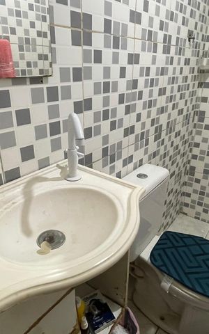 Casa para alugar com 60m², 2 quartos e sem vaga Casa para alugar com 60m², 2 quartos e sem vagaBanheiro