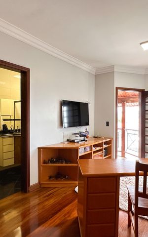 Casa à venda com 350m², 4 quartos e 4 vagas Casa à venda com 350m², 4 quartos e 4 vagasSuíte 1
