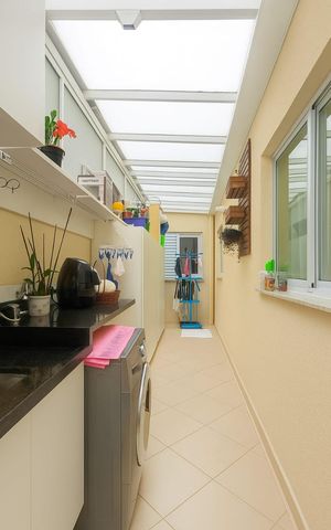 Apartamento à venda com 75m², 3 quartos e 2 vagas Apartamento à venda com 75m², 3 quartos e 2 vagasÁrea de serviço
